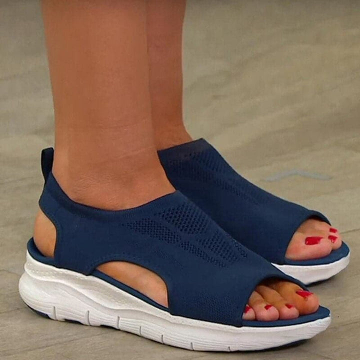 Chic women's open-toe sandals, perfect for spring & summer. Comfortable everyday slip-on casual shoes.