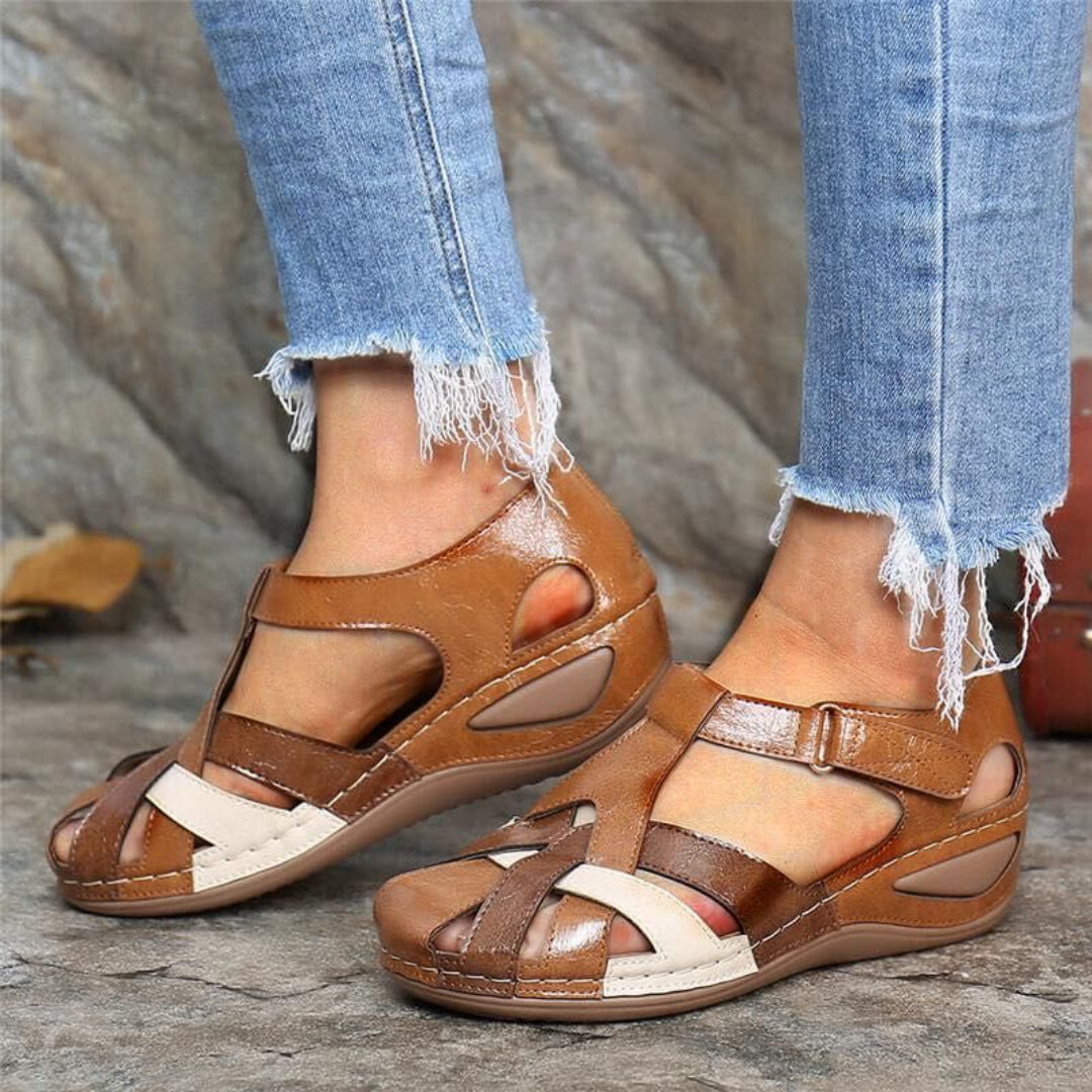 Women's comfortable open-toe summer sandals with adjustable straps, perfect for everyday casual wear.