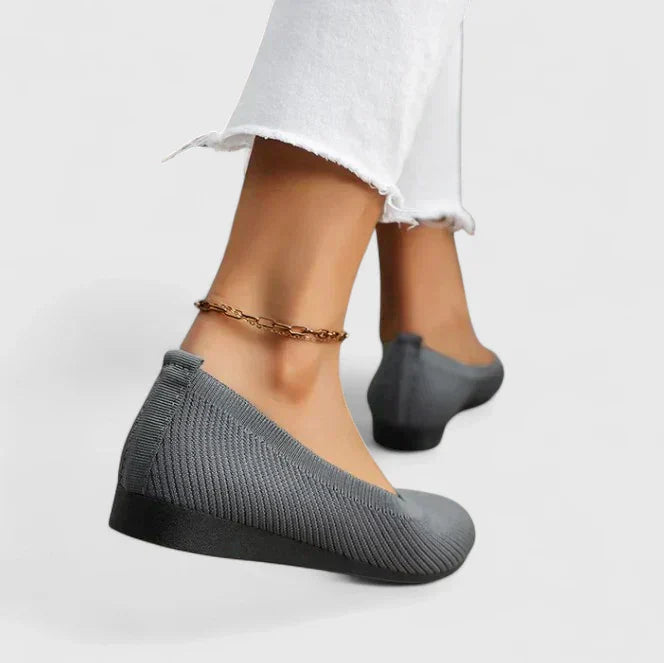 Health-focused women's orthopaedic slip-on shoes. Perfect for daily comfort, arch support & pain relief.