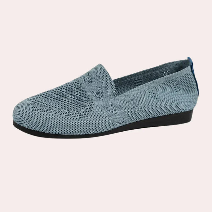 Versatile women's casual slip-on flats with orthopedic support and anti-slip sole for comfortable walking.