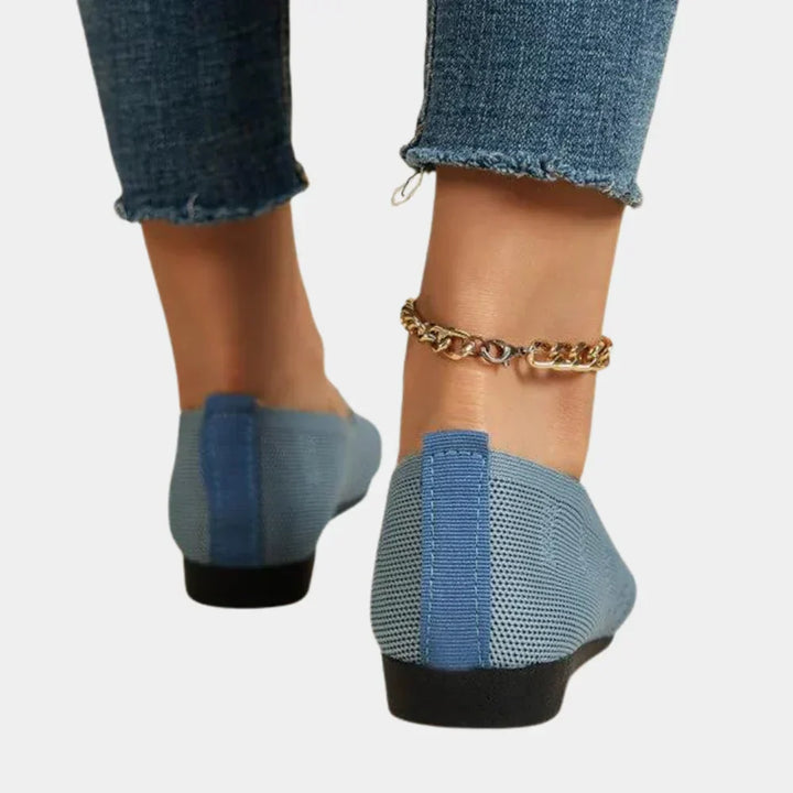 Stylish women's comfortable slip-on flats, offering orthopedic foot support for all-day walking.