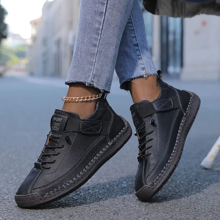 Women's comfortable orthopedic sneakers with arch support, ideal for daily comfort and pain relief.