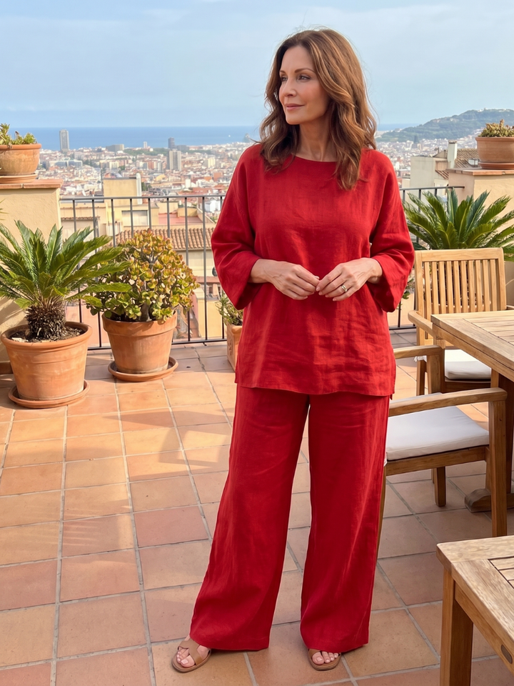 Comfortable women's oversized tunic & wide leg pant set, a versatile casual outfit for everyday wear.