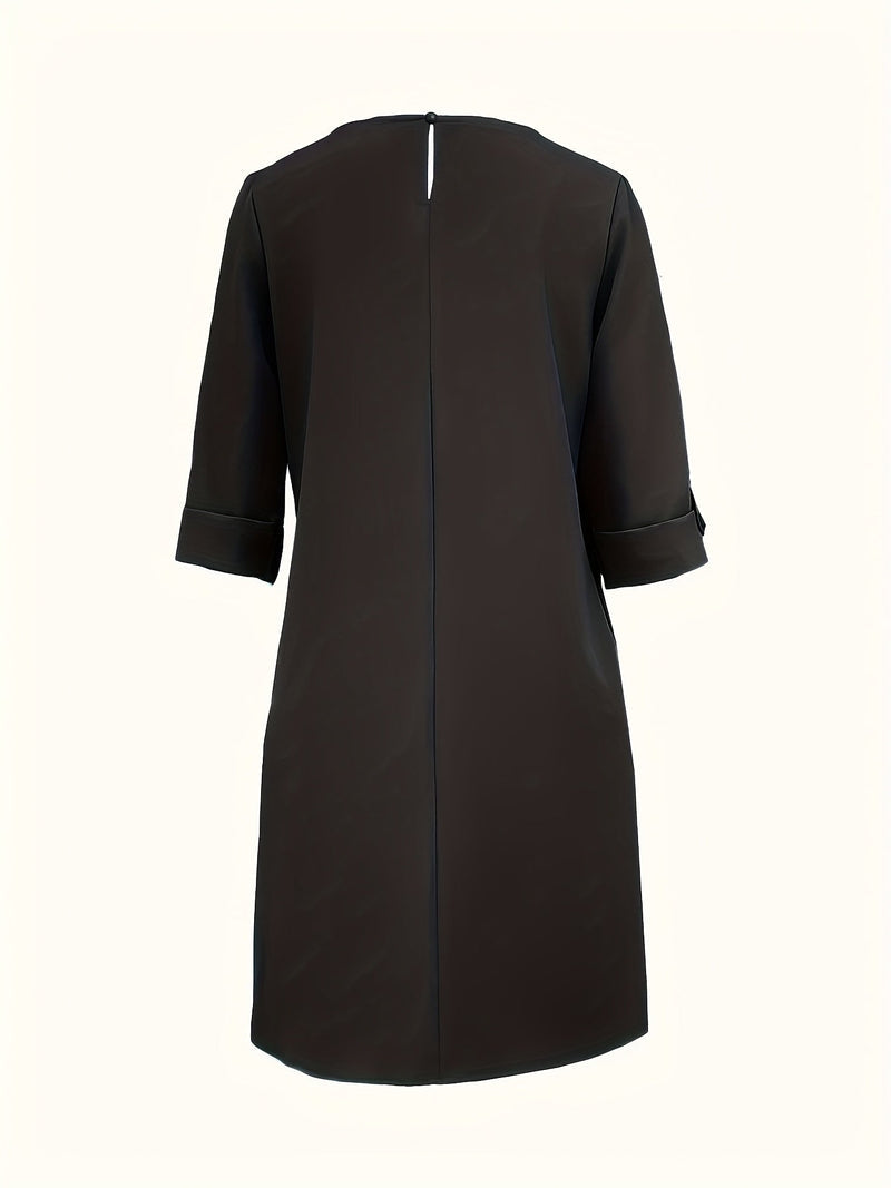Fashionable women's round neck midi dress, offering everyday comfort and versatile style.