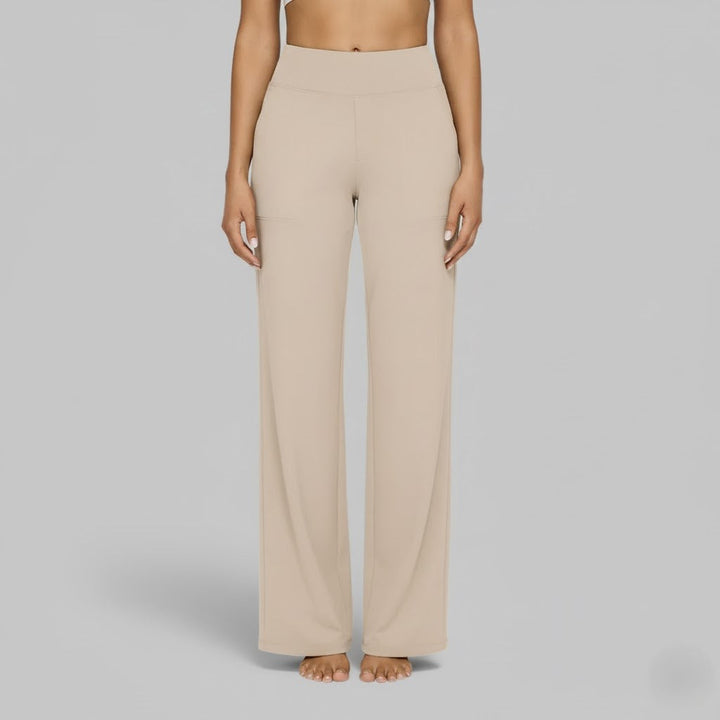 Versatile fashion: comfortable stretch trousers for women, suitable for work or leisure.