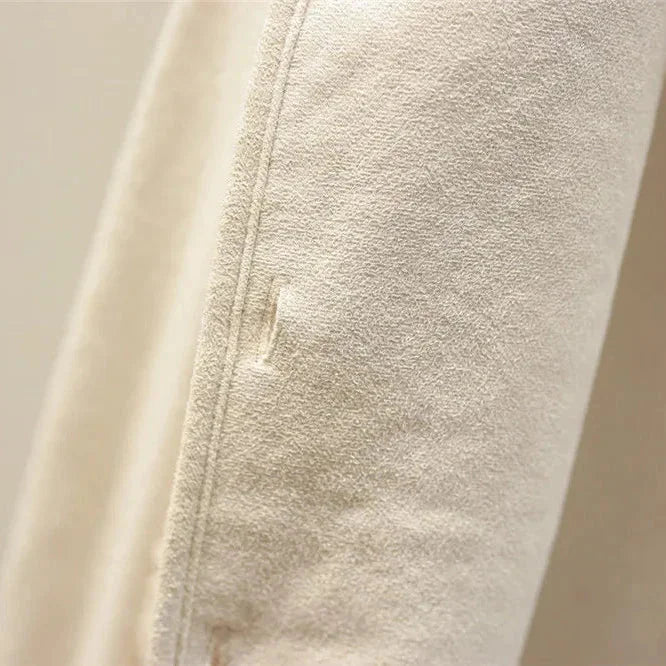 Women's comfortable V-neck button vest with patch pockets, perfect for a cozy, stylish look. Fall/Winter.