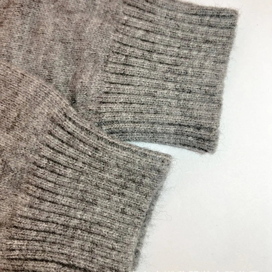 Cozy women's quilted longline hooded cardigan. Open-front knit jacket, ideal for fall & winter casual comfort.