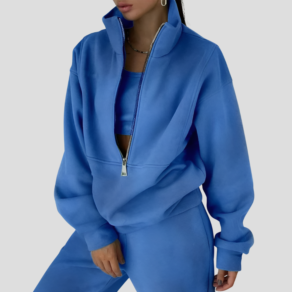 Women's comfy loungewear tracksuit, 2-piece set. Cozy pullover top & stylish joggers for relaxation & travel.