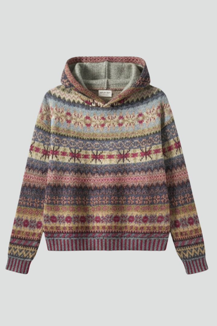 Women's cozy patterned hoodie with stylish ribbed cuffs for winter comfort.