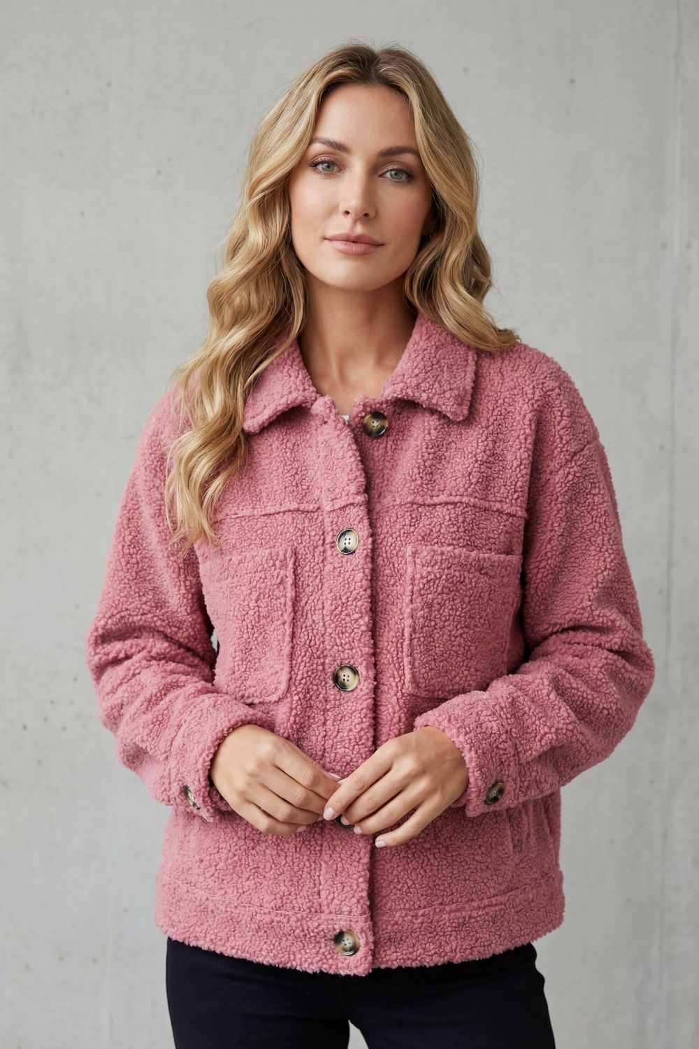Fashionable women's textured button-up jacket, a stylish & cozy essential for versatile autumn layering.