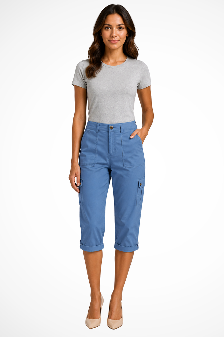 Versatile women's multi-pocket cropped cargo pants, stylish for spring & summer casual wear.