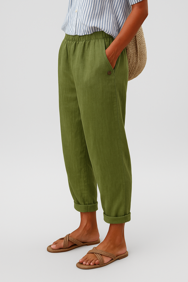 Chic women's mid-rise cropped straight-leg pants with side pockets, perfect for versatile casual & workwear looks.