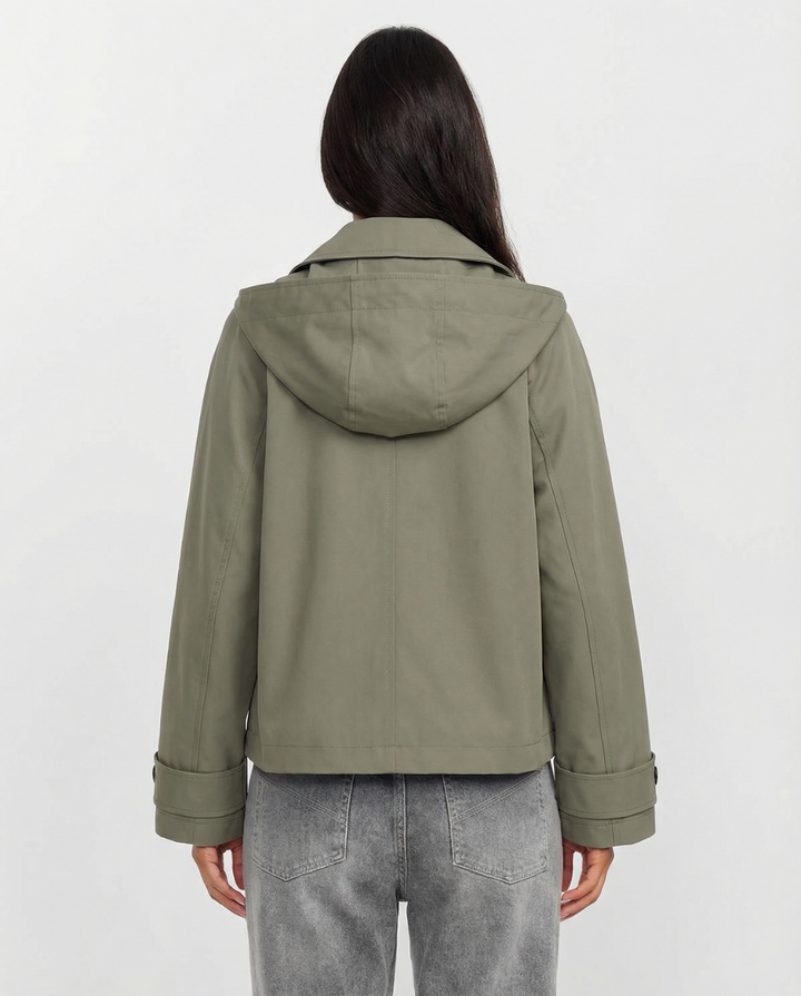 Casual women's cropped windbreaker jacket, hooded, relaxed fit, a versatile layering piece for spring/fall.