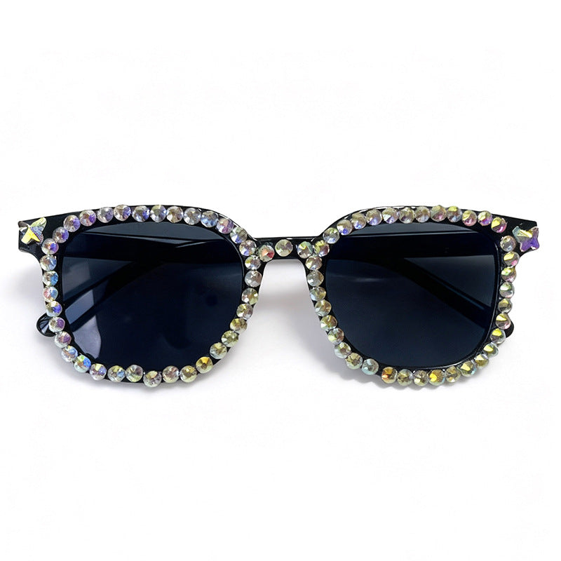 Chic women's crystal cat eye sunglasses, offering stylish UV protection and embellished glamour.