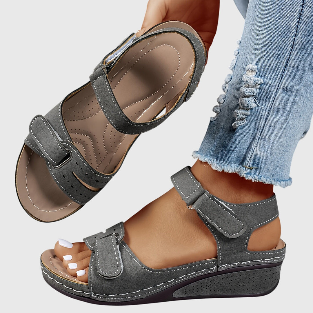 Supportive women's summer sandals with shimmering crystals, ideal for casual and orthopedic comfort.