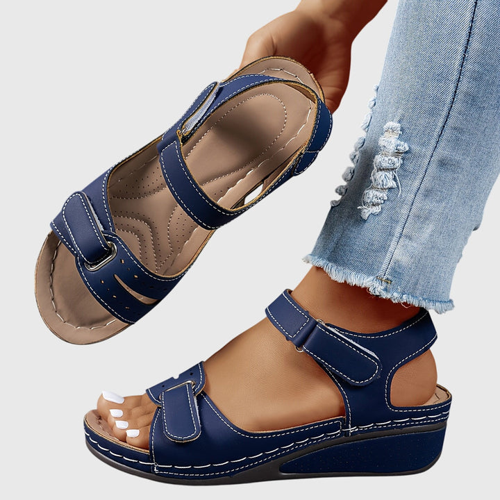 Comfortable women's crystal sandals with robust orthopedic arch support, great for summer fashion.