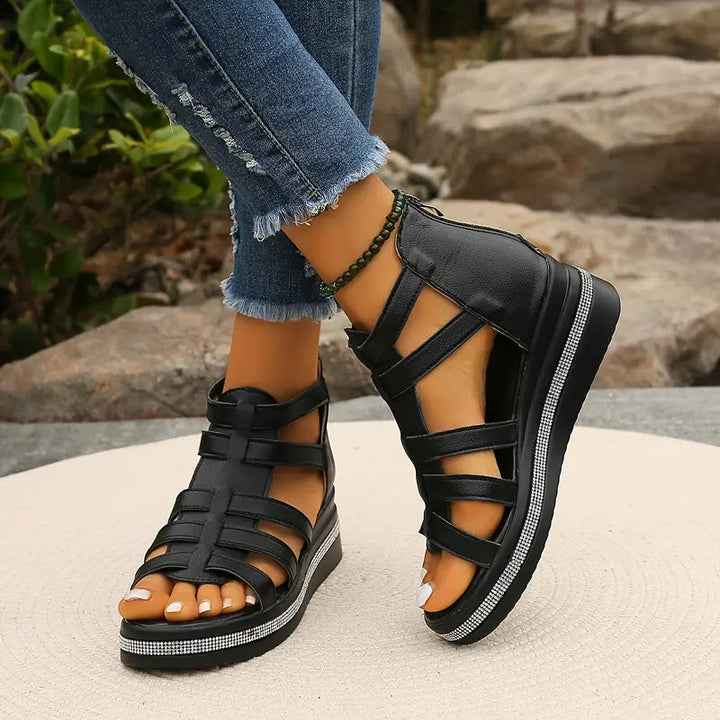Open-toe women's cushioned slides, designed for all-day comfort. Great for everyday casual wear.