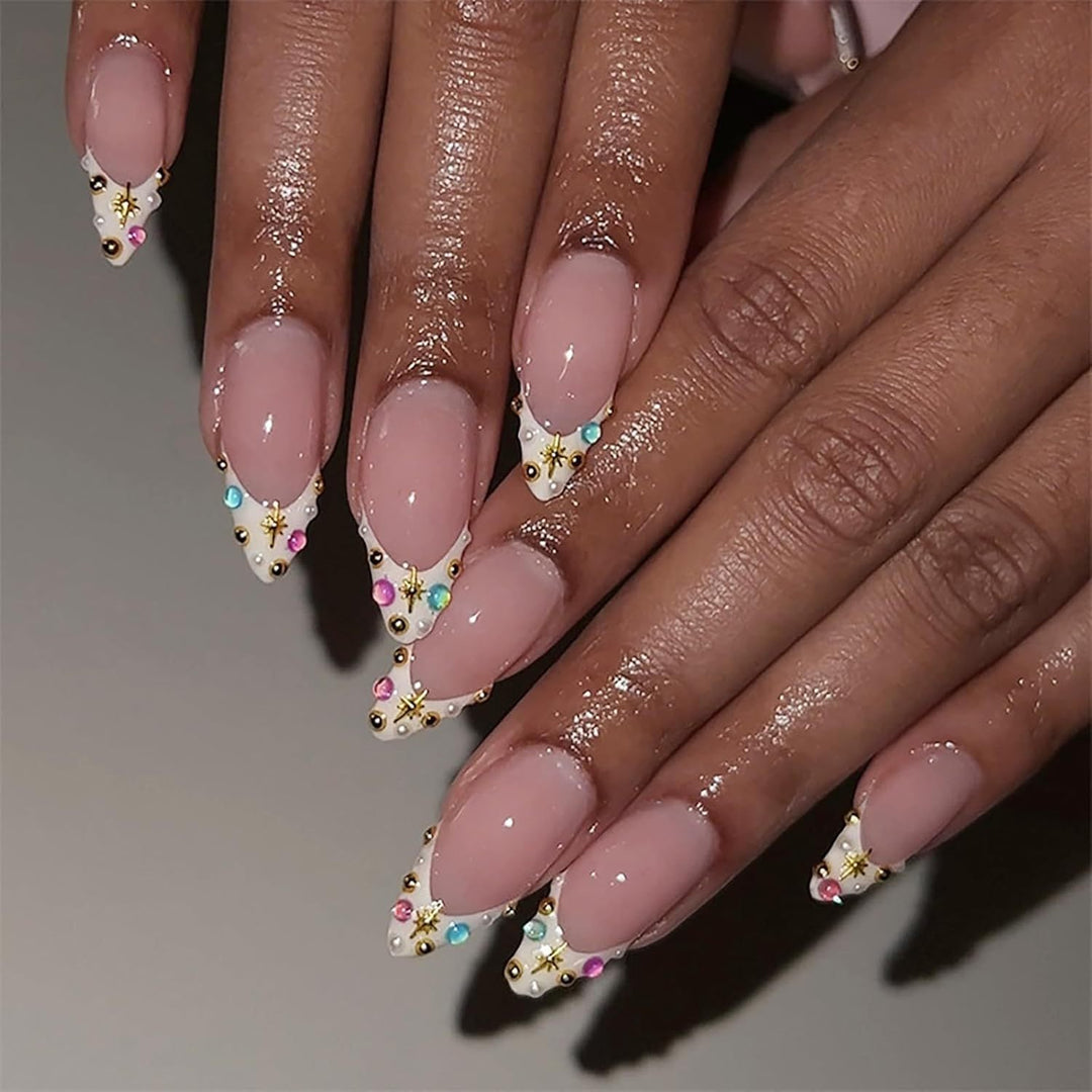 Women's decorative press-on nail art set, perfect for a quick, stylish manicure. Reusable false nails for beauty.