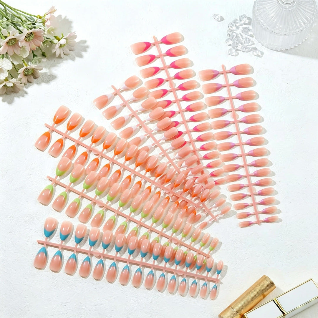 Women's decorative press-on nail tips for instant, salon-quality manicures. Easy application fake nails.