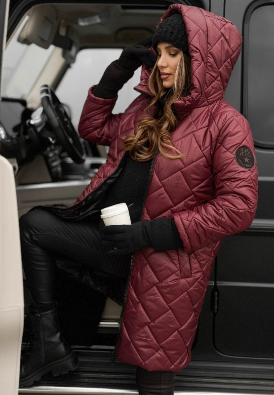 Everyday women's diamond quilted hooded jacket, combining warmth, style, and essential comfort.