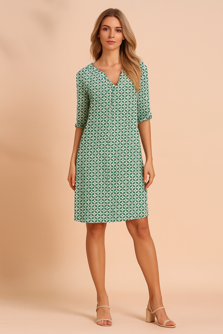 Casual women's floral midi dress, a boho summer fashion style featuring V-neck and comfortable 3/4 sleeves.