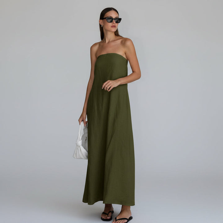 Comfortable loose fit women's strapless maxi dress, perfect as a summer vacation dress.