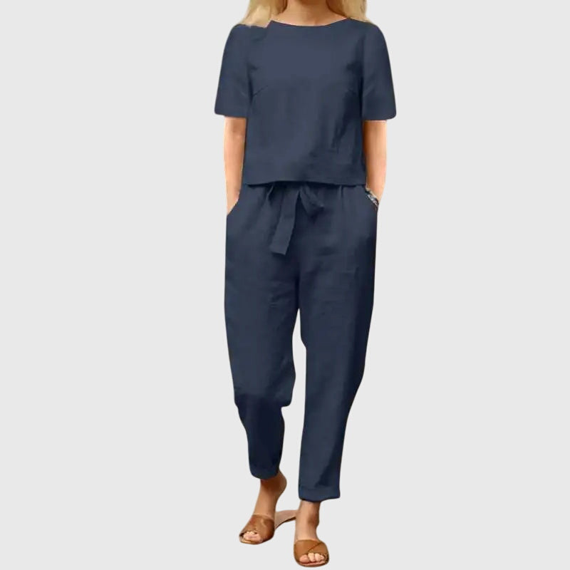 Women's effortless summer co-ord set. Comfortable two-piece casual outfit, perfect for loungewear or sunny days.