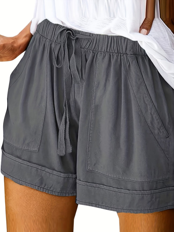 Stylish women's relaxed fit shorts for summer, ensuring comfort and easy everyday wear.