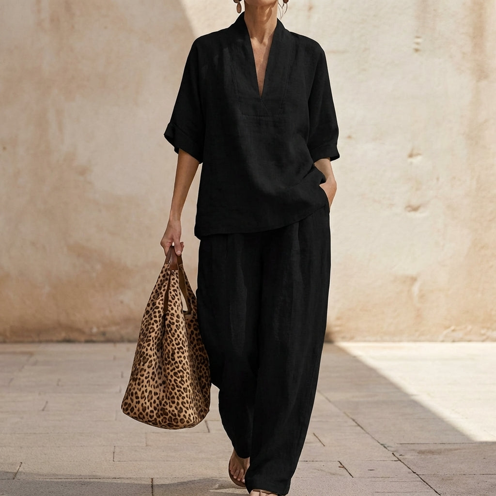 Comfortable women's two-piece loungewear set with wide-leg pants, ideal for relaxing or everyday casual wear.