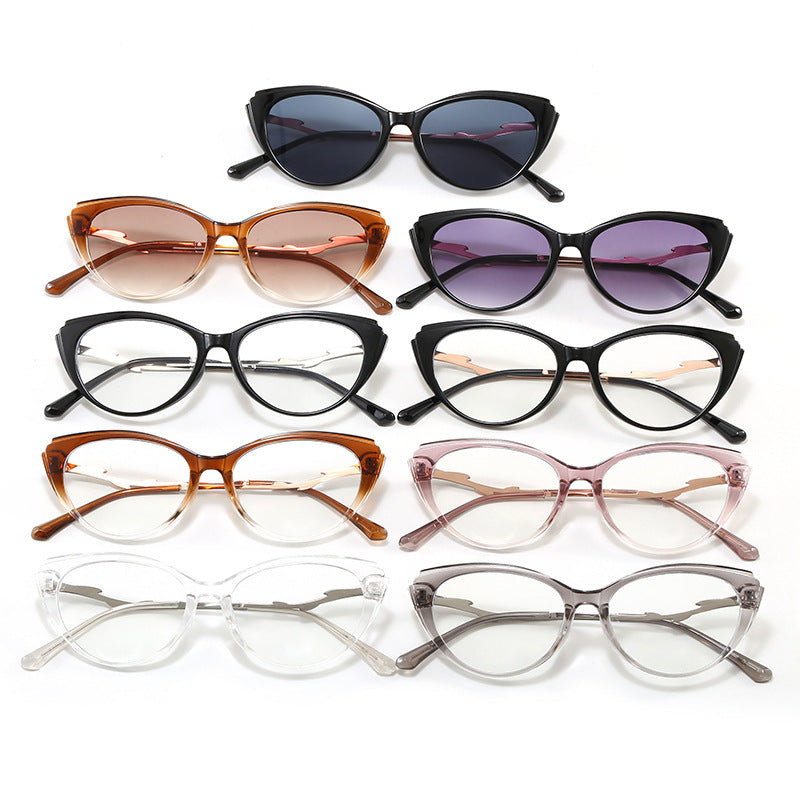 Elegant women's cat-eye frames, a sophisticated fashion accessory for any occasion.