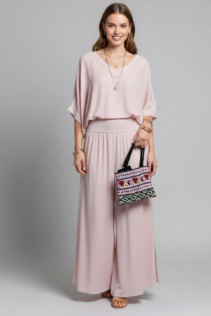 Women's chiffon two-piece wide-leg set, a stylish and comfortable matching summer outfit.