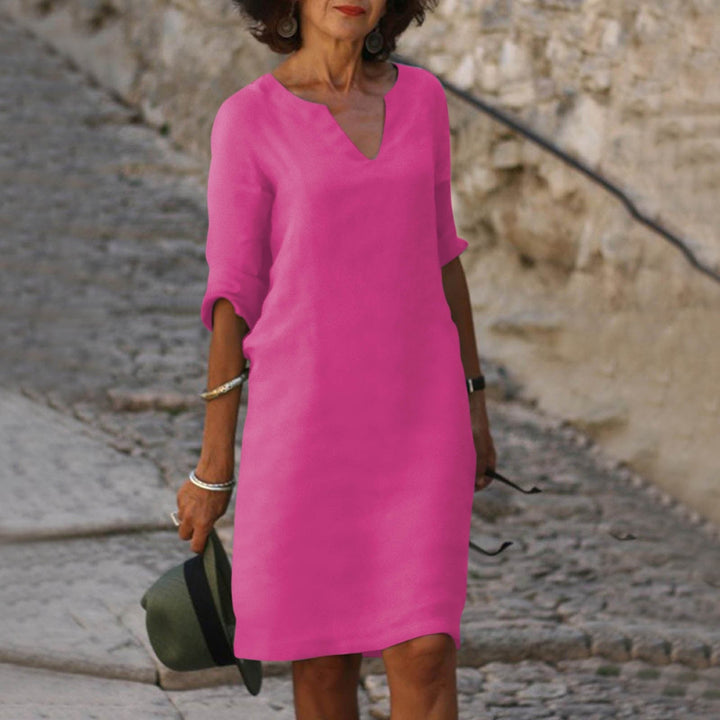 Comfortable and elegant women's summer dress, V-neck linen, perfect for versatile warm-weather casual wear.