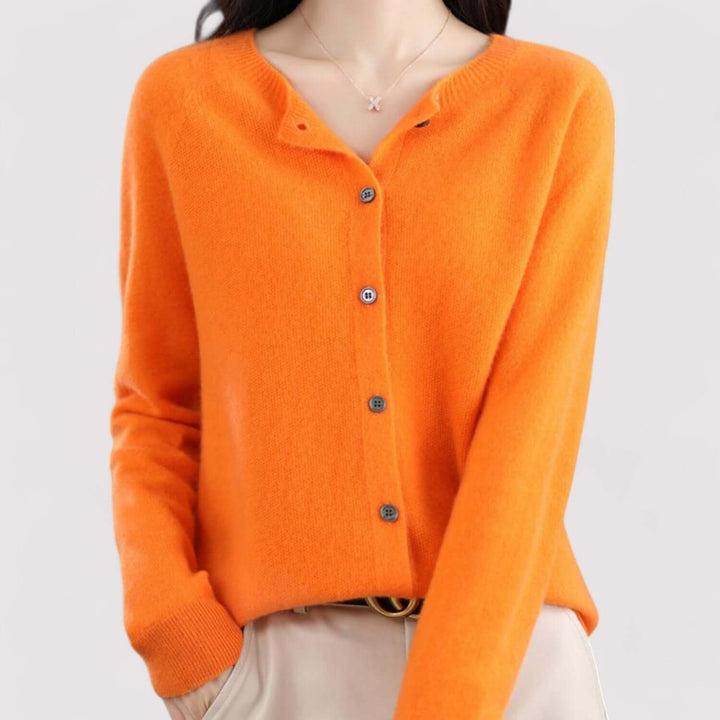 Women's open-neck cardigan, an essential layering knitwear for stylish versatility.