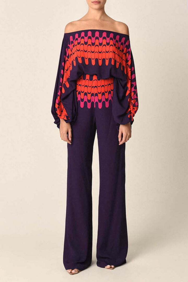 Casual women's off-shoulder printed long sleeve two-piece skirt set.