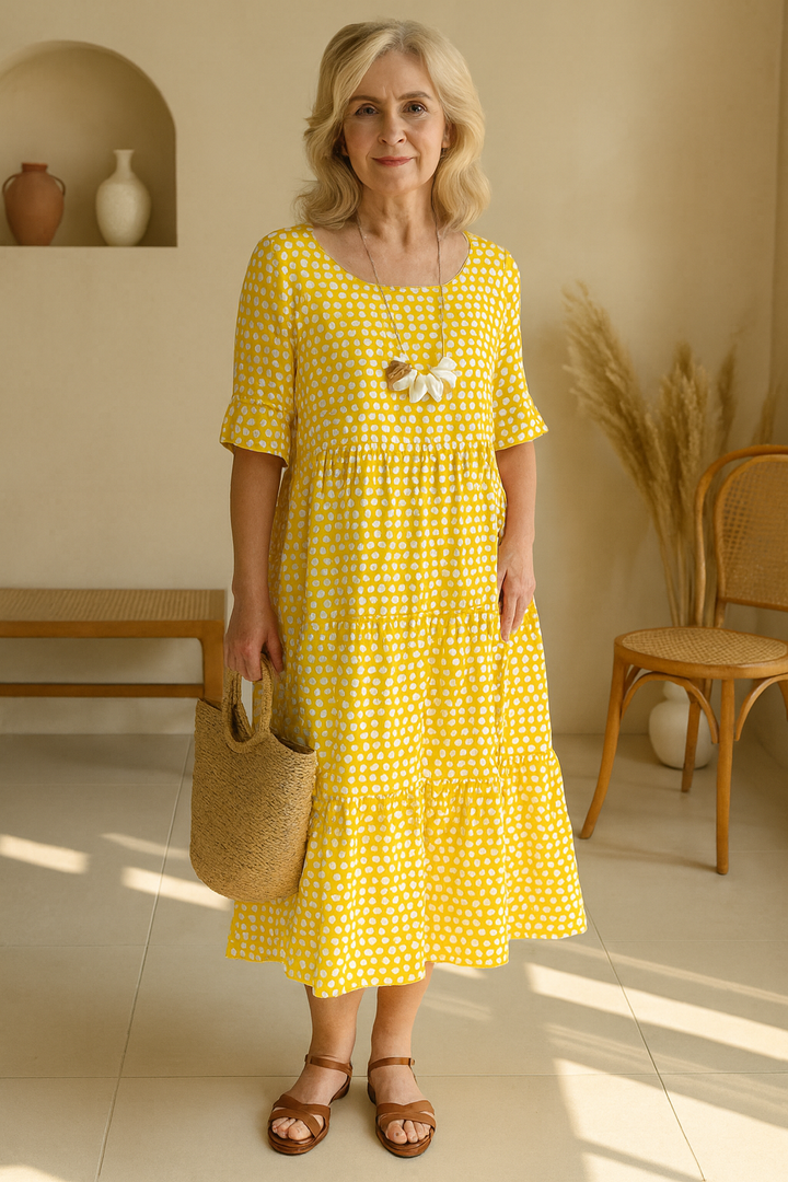 Casual yet elegant women's short-sleeve midi dress, relaxed fit and chic design for versatile summer outfits.