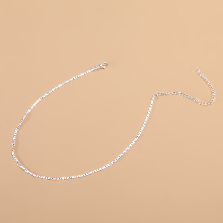 Elegant silver chain necklace, a timeless minimalist jewelry gift for her, versatile everyday accessory.