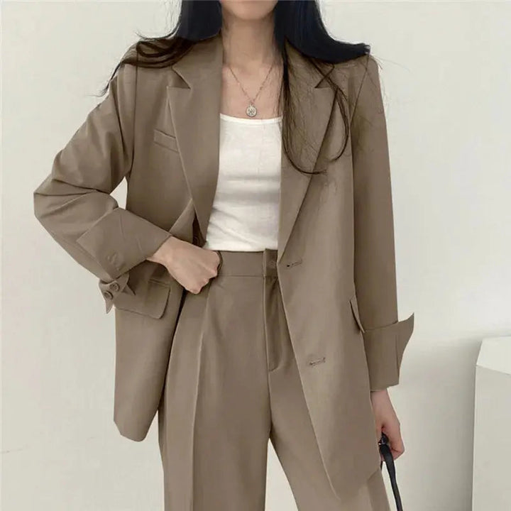 Smart casual women's two-piece suit, featuring a stylish tailored blazer & pants.