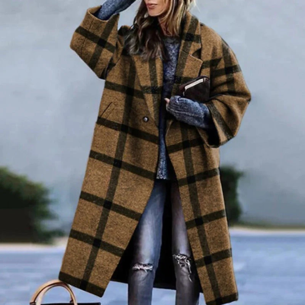 Versatile women's fashion jacket, tailored for an elegant and modern business aesthetic.