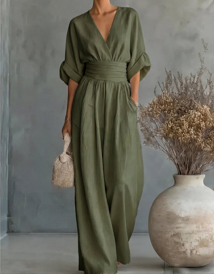 Versatile women's wide-leg jumpsuit, combining comfort with a distinctly elegant appeal.