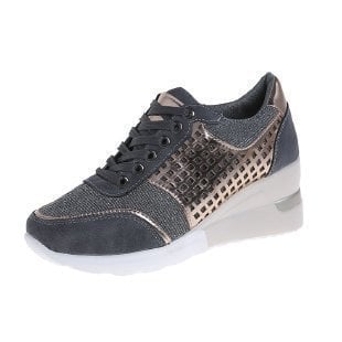 Elevated women's chunky sole platform sneakers, black. Fashionable and comfortable footwear for urban style.