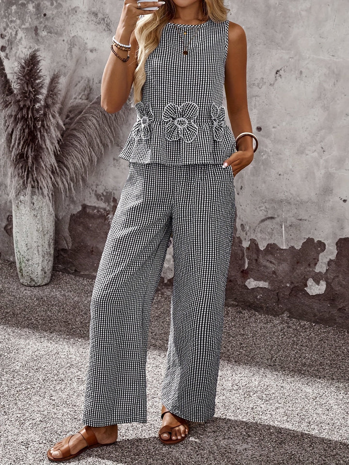 Women's embroidered wide-leg two-piece set for a chic, matching outfit. Versatile casual wear.