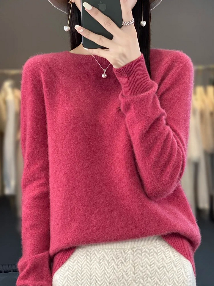 Elegant women's round neck long sleeve top for versatile fashion, comfortable and stylish everyday wear.