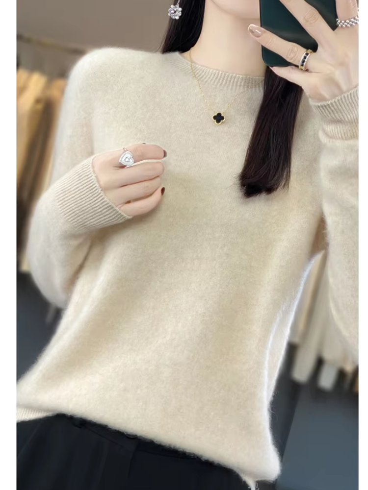 All-season women's round neck sweater, a comfortable and elegant long sleeve top for everyday fashion.