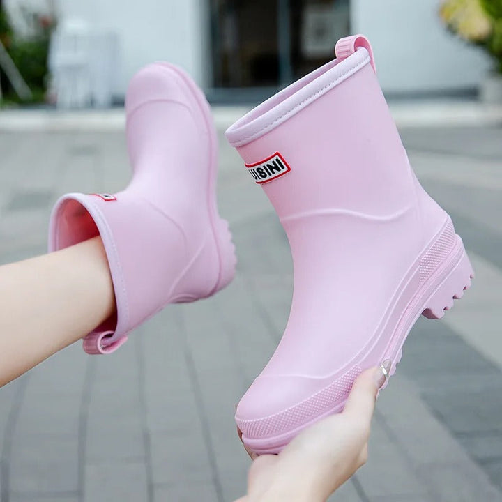 Durable, fashionable women's waterproof rain boots, excellent all-weather footwear.