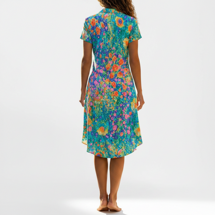 Boho-chic floral maxi dress for women. Lightweight, flowing summer dress, perfect for beach days or stylish casual wear.