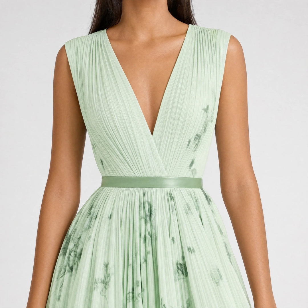 Casual floral A-line midi dress with V-neck, perfect for women's summer style.