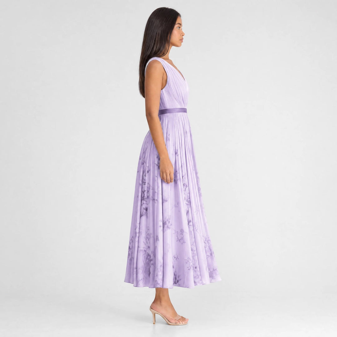 Vacation-ready floral V-neck midi dress for women, A-line pleated style.
