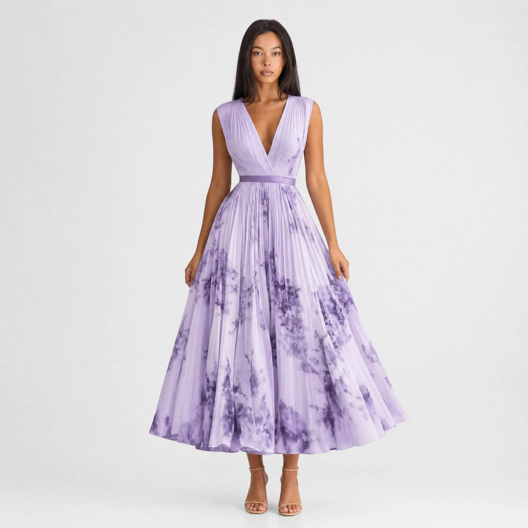 Chic women's floral summer dress, A-line and pleated for a flattering fit.