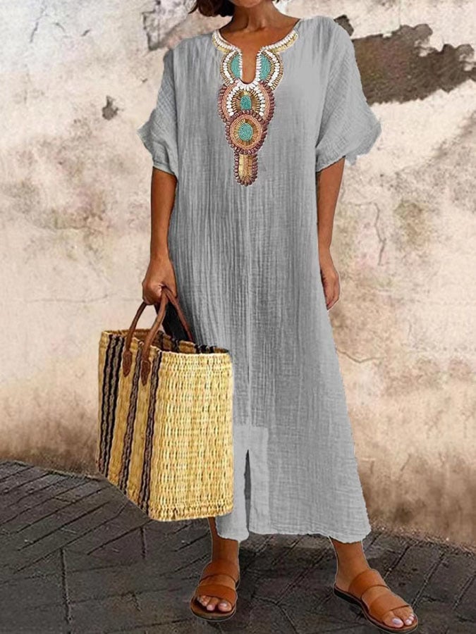 Comfortable women's flowing kaftan dress. Versatile casual maxi dress, ideal for summer, beach, or resort wear.