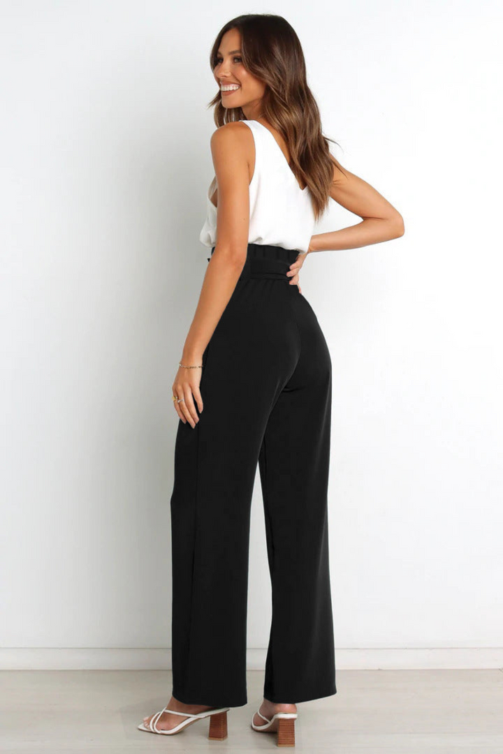 Comfortable women's casual linen trousers with tie waist.